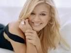 Kelly-Clarkson-8.JPG