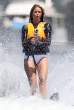 elle_waterski_4_big.jpg
