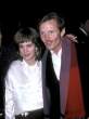 JULIA ROBERTS AND JON VOIGHT (1985).jpg