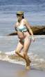 20080625-minnie_driver_pregnant_bikini_03.jpg