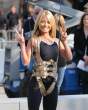 kelly_ripa_upside_big.jpg