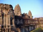 Kambodza_Angkor-Wat_2.jpg