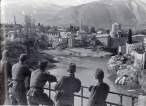 Nijemci u Mostaru,pogled na stari grad.jpg