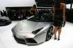 02-reventon-roadster-live.jpg
