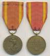 Medalja za Varšavu od 1939–1945 - prednja i zadnja strana.jpg