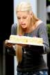sophie_monk_bday_cake_8.jpg