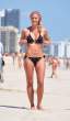 kelly_landry_bikini_pictures_5.jpg
