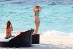 taryn_manning_bikini_pictures_8.jpg