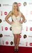 kendra_wilkinson_out_white_8.jpg