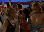 Kim_Cattrall-Sex_And_The_City_S5E01.jpg