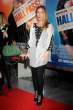 ChristinaApplegateLAPremiereofWarnerBrosHallPass23Feb2011_028.jpg