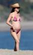Selma_Blair_at_the_beach_in_Malibu_18.jpg