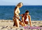rita_rusic_con_unamica_a_sabaudia_2b7e.jpg