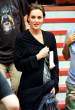 074174804_LeightonMeester_SetofGossipGirl_Manhattan_280711_008_122_206lo.jpg
