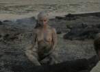 emilia-clarke-naked-and-dirty-in-game-of-thrones-0610-3.jpg