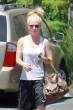 KendraWilkinson2011_08_25_runningsomeerrandsinLosAngeles_1.jpg