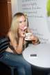 paula_labaredas_eats_ice_6.jpg