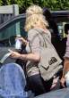JanuaryJones2011_09_27_spottedoutinSantaMonica6.jpg