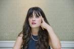 Zooey_Deschanel_at_a_photocall_athe_Four_Seasons_hotel_in_Los_Angeles_48265.jpg