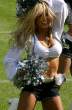 nfl-cheerleaders-cleavage-96.jpg