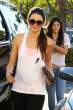 kendall-kylie-jenner-grab-fro-yo-02-480x720.jpg