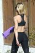 mena_suvari_work_out_booty_7.jpg