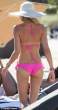 751294432_jessica_hart_04_122_431lo.jpg