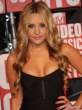 amanda-bynes-cleavage-mtv-music-awards-0417-08-435x580.jpg