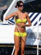 elisabetta-gregoraci-in-a-yellow-bikini-01-675x900.jpg