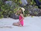 Kate_Moss_on_a_photo_shoot_on_Governor_Beach_in_St_Barts_December_14_2012_002.jpg