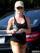 kendra-wilkinson-flashing-cleavage-and-legs-08-435x580.jpg