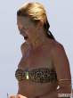 kate-moss-bikini-body-in-spain-09-435x580.jpg