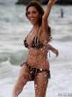 farrah-abraham-wears-a-skimpy-bikini-on-the-beach-in-fl-05-435x580.jpg