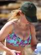 geri-halliwell-bikini-in-sydney-07-435x580.jpg