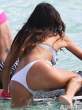 claudia-romani-paddleboarding-with-her-friend-in-miami-02-435x580.jpg