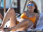 Rita-Rusic-in-Yellow-Bikini-in-Miami-04-580x435.jpg