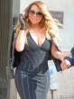 Mariah-Carey-Flashes-Cleavage-at-The-Late-Show-with-David-Letterman-in-NYC-04-435x580.jpg