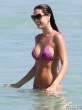 julia-pereira-pink-bikini-miami-19-435x580.jpg