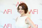 Anne_Hathaway_15th_Annual_AFI_Awards_Arrivals_DhaNZWkVW-Zx.jpg