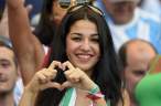 Images-Pictures-and-Photos-of-Beautiful-Sexy-and-Hot-Iran-girls-Iran-Female-Fans-In-World-Cup-2018-1.jpg