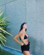 hande-ercel-tatil-sezonunu-siyah-bikinisiyle-15032307_6056_amp.jpg